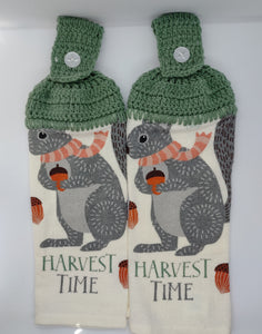 Harvest Time Squirrel Autumn Hanging Kitchen Towel Set