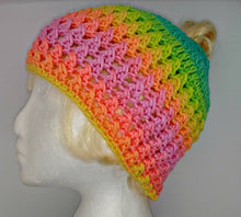 Load image into Gallery viewer, Teen Ladies Messy Bun Hat Retro Stripe