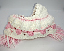 Load image into Gallery viewer, Little Girl&#39;s Bassinette Purse With Doll
