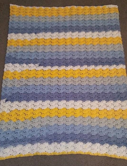 Shell Stitch Baby Blanket White Yellow Blue 30