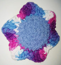 Load image into Gallery viewer, Flower Kitchen Durable Dish  Pot Scrubbies 4&quot; x 4&quot; Blue Pink Purple White