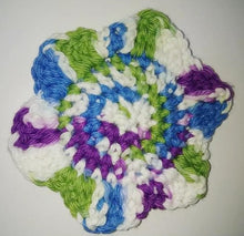 Load image into Gallery viewer, Flower Kitchen Durable Dish Pot Scrubbies 4&quot; x 4&quot; Blue White Green Purple