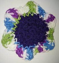 Load image into Gallery viewer, Flower Kitchen Durable Dish Pot Scrubbies 4&quot; x 4&quot; Green Blue Purple