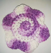 Load image into Gallery viewer, Flower Kitchen Durable Dish  Pot Scrubbies 4&quot; x 4&quot; Shades of Lavender White